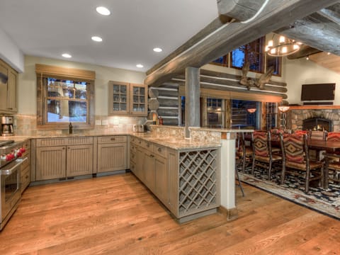 Powder Ridge Manitou 1, Kitchen, 2