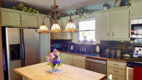 You will find everything you need to create fine, gourmet meals 