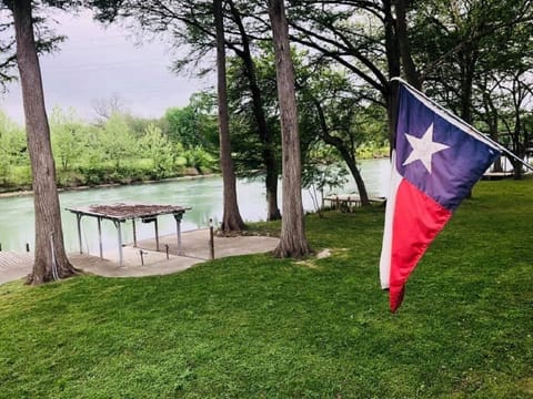 Plush level lawn, perfect for game playing or getting some sun