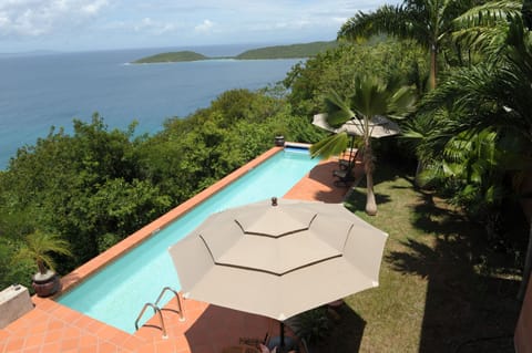 A stunning view of the pool and Cayo Luis Pena Nature Reserve
