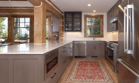 Powder Ridge Oglala 2B, Kitchen, 2