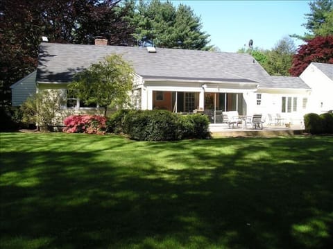 Vacation Home in Westport near Beaches, Walk to Town Tennis Court and Baseball
