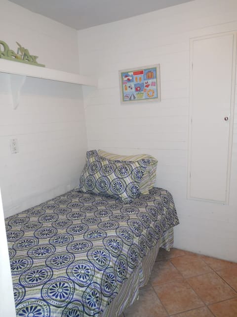 C - Bed in "galleyway."