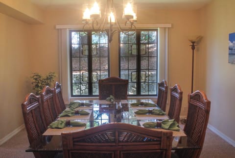 Formal dining room