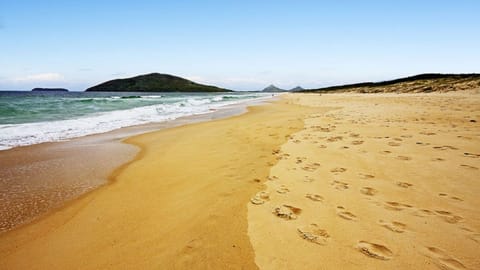 Beach nearby, sun loungers, beach towels