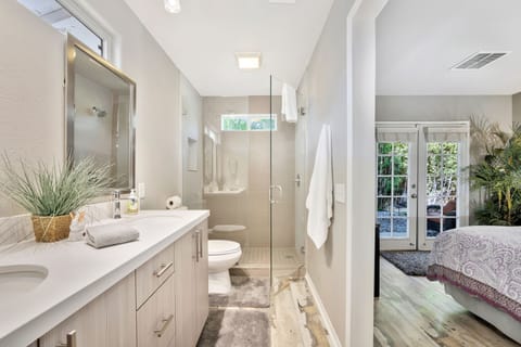 2019 Master Bath Remodel w/Walk in Shower