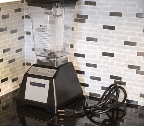 The kitchen has a Blendtec blender, the brand in most smoothie bars