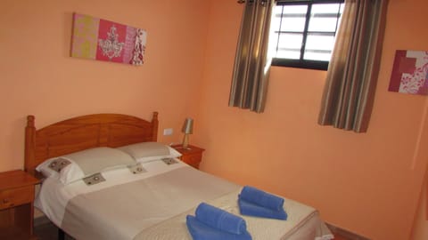 4 bedrooms, in-room safe, iron/ironing board, WiFi