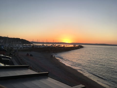 Beach nearby, sun loungers