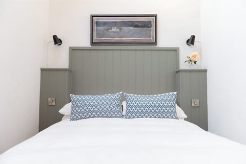 Comfortable Double bedroom.