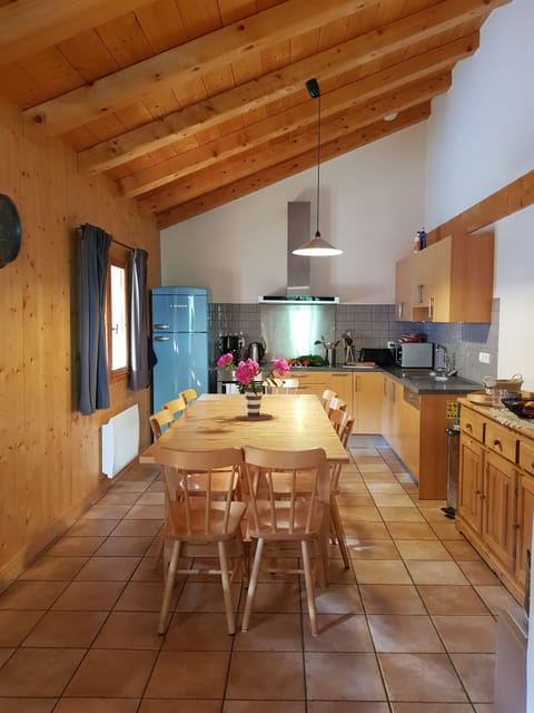 Spacious kitchen diner