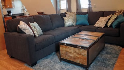 Sectional couch seats 5 people