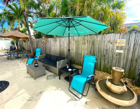 The enclosed courtyard even has a fountain.