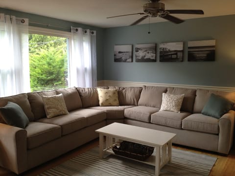Great summer home with lots of updates & walking distance to Kelly Beach