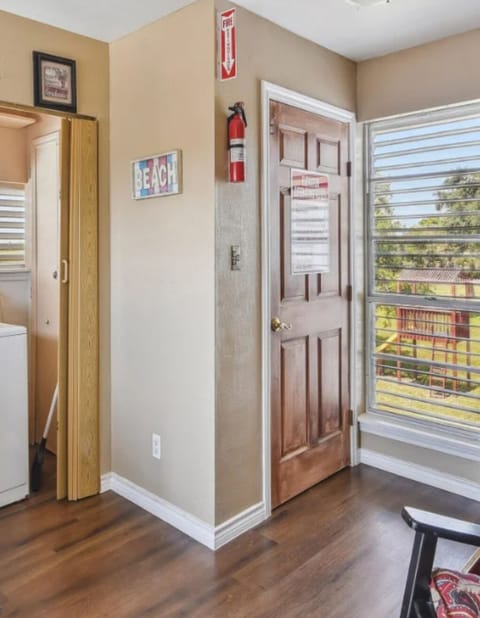 Wash Area - Upstairs