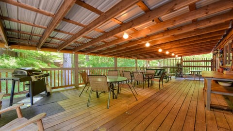 Large deck off main level of GRS1.  Enjoy all your mornings and evenings here.