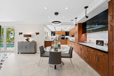 Kitchen with breakfast seating area
