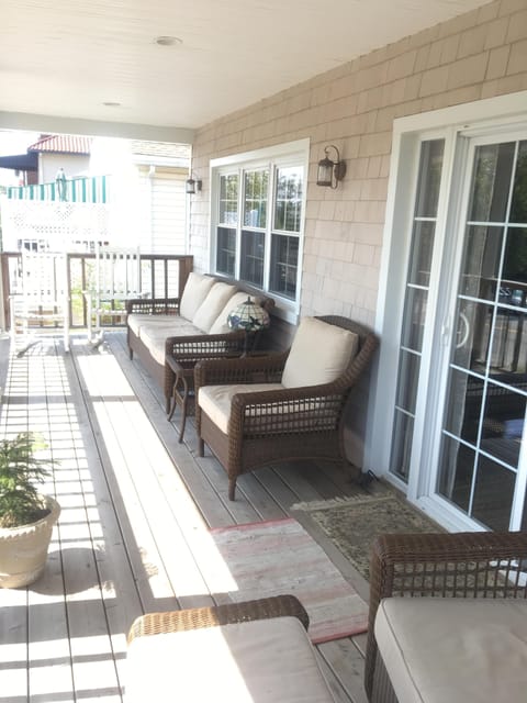 Upstairs front porch!