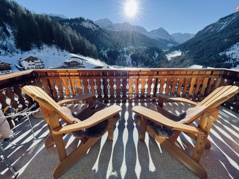 Balcony on upper floor
