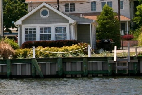 View of Beachcomber cottage from Shrewsbury River 