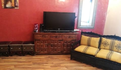 TV, video games, computer monitors