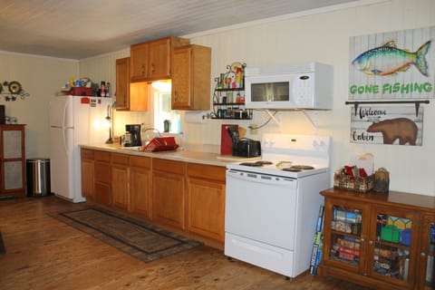 The well-equipped kitchen should meet your needs...just bring your food/drinks