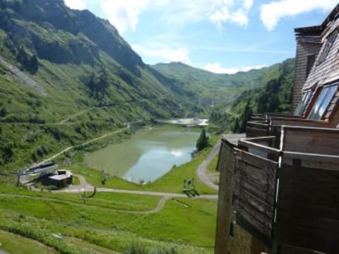 Pointe de Vorlaz, 4 rooms of charm, quiet, on the slopes, 35% off ski hire Apartment in Avoriaz