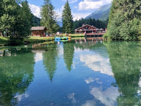 The boat lake and the Chalet de Lac restaurant