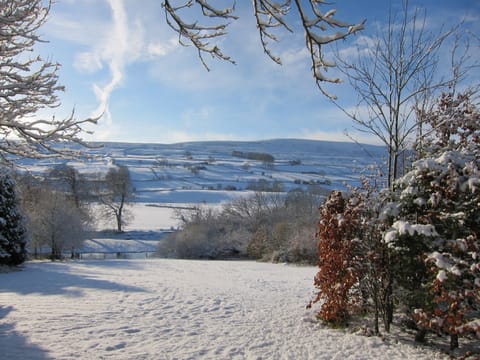 Beautiful in winter too. Across the grass and river toward Harkerside.