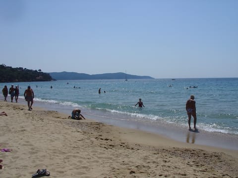 Beach nearby, sun loungers