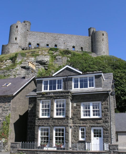 At the foot of the rock where Harlech castle stands is Godre'r Graig