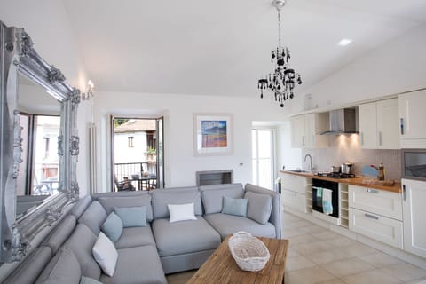 Stylish open plan living.