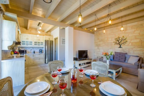 Living room, Dining room