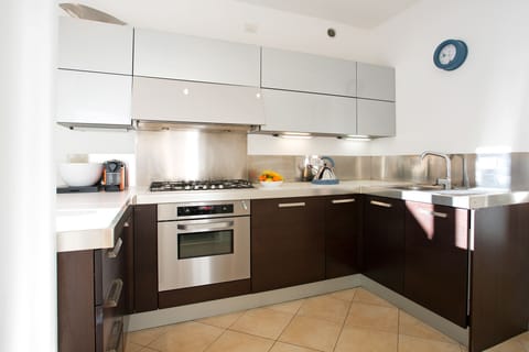 Rustle up a feast in the fully fitted kitchen, complete with all mod cons.