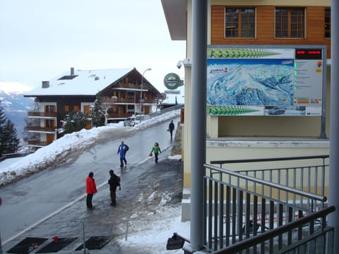 50 Meters from the télécabine