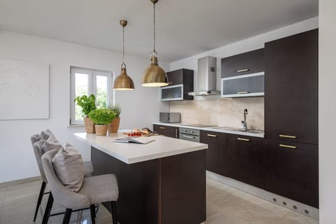 Kitchen and kitchen island