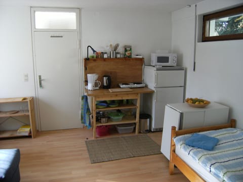 2 bedrooms, iron/ironing board, travel crib, WiFi