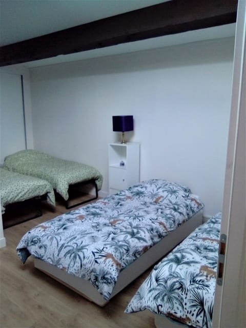 2 bedrooms, in-room safe, iron/ironing board, travel crib