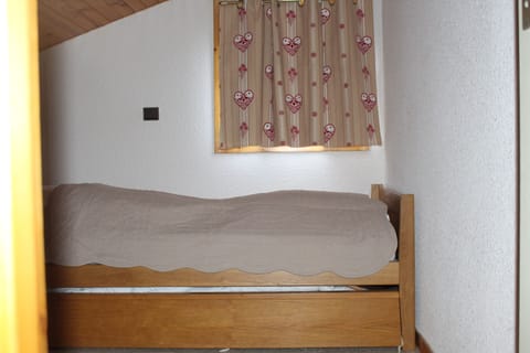 3 bedrooms, iron/ironing board