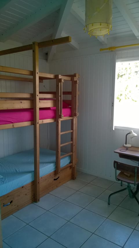 3 bedrooms, desk, travel crib, free WiFi