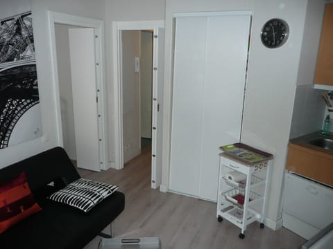 2 bedrooms, iron/ironing board, wheelchair access