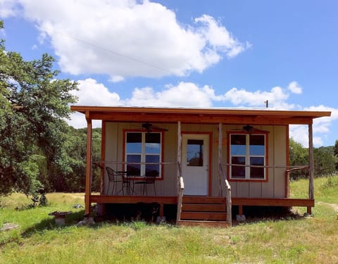 Outside view of Papa's Palace