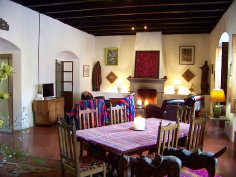 Sala: living room/dining room