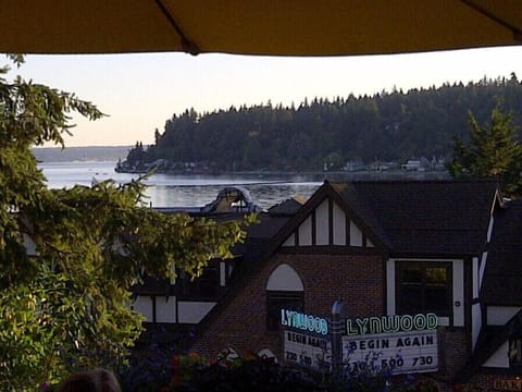 View from The Beachhouse Patio over Lynwood Theatre. Pearls Cabin on bay @ right