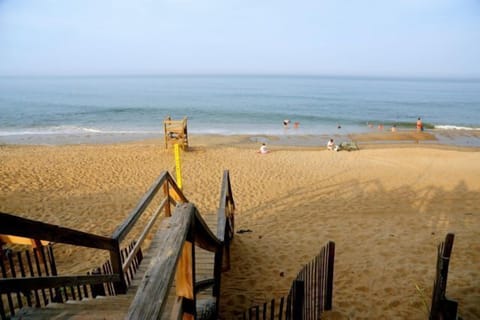 Beach nearby, sun loungers