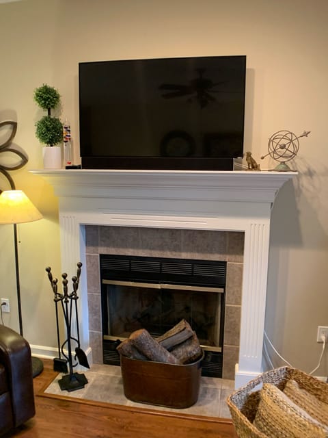 47 inch Tv, Wood burning fireplace