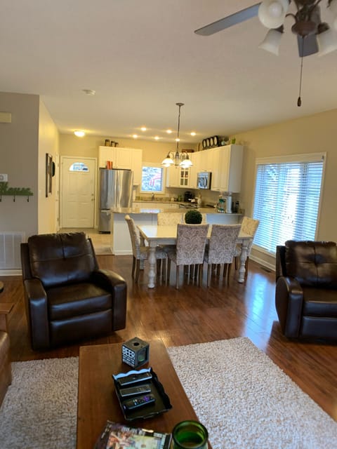 Quartz countertops, Large Dinning table