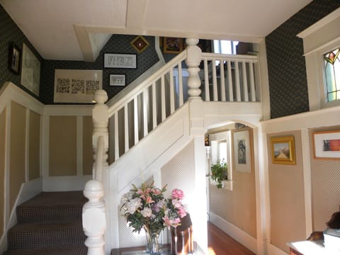 Welcome to the Entrance Hall!