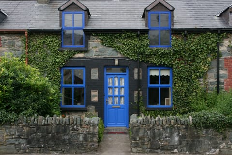 4 Lower Sunnyhill - Front Door