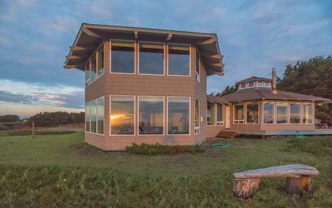 View of home facing east